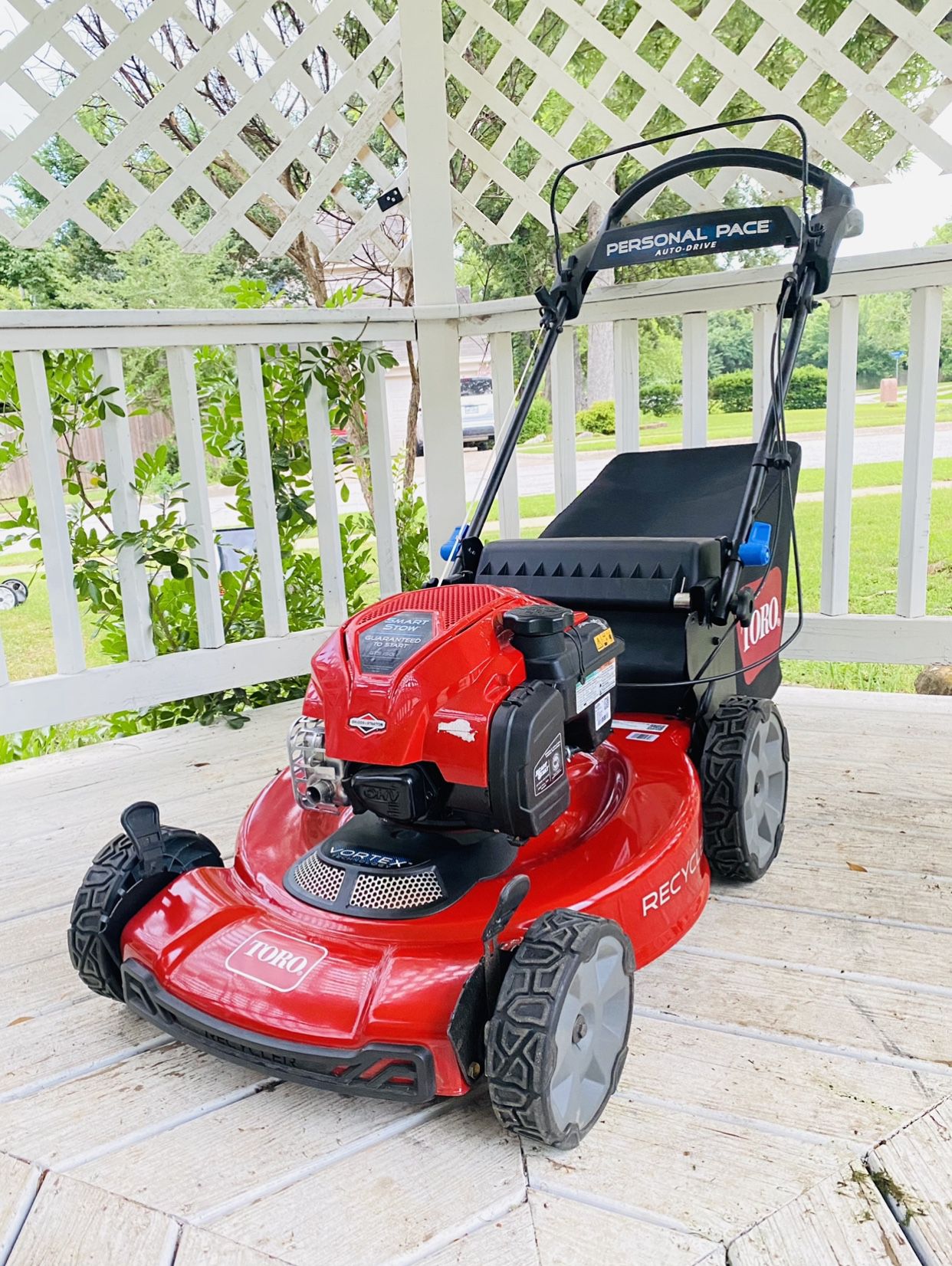 Toro 22 Personal Pace Recycler Lawn Mower Review  a Perfectly Manicured Lawn